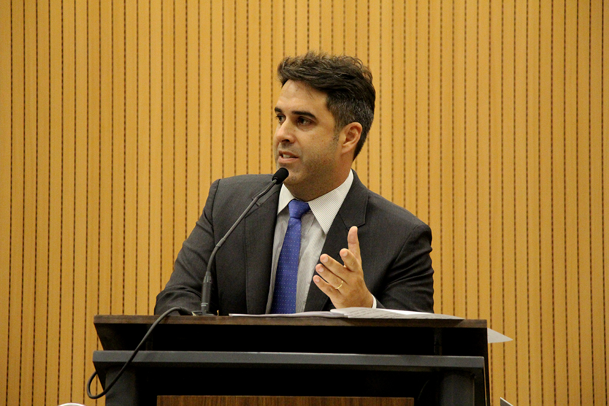 Vereador denuncia contratação de cuidadores sem qualificação em Campinas (SP)