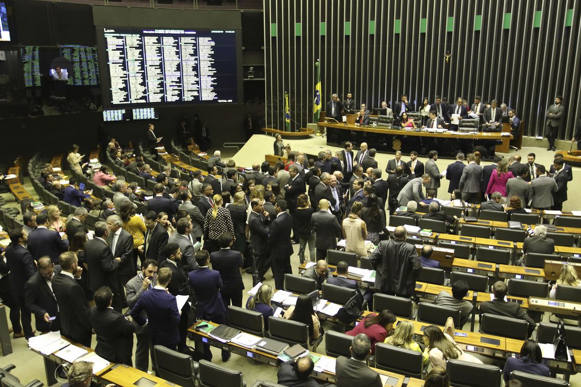 Câmara dos Deputados aprova divórcio imediato em casos de violência doméstica