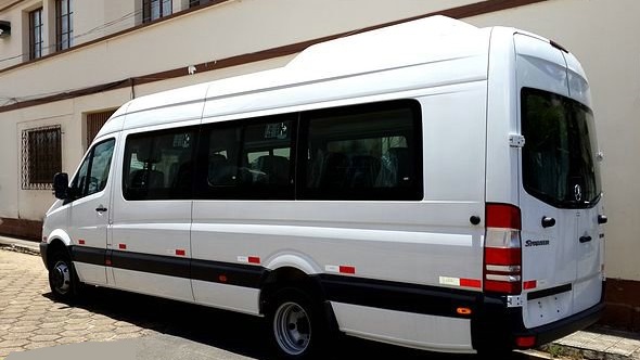 Piracicaba adquire dois novos micro-ônibus para transporte de pacientes do SUS