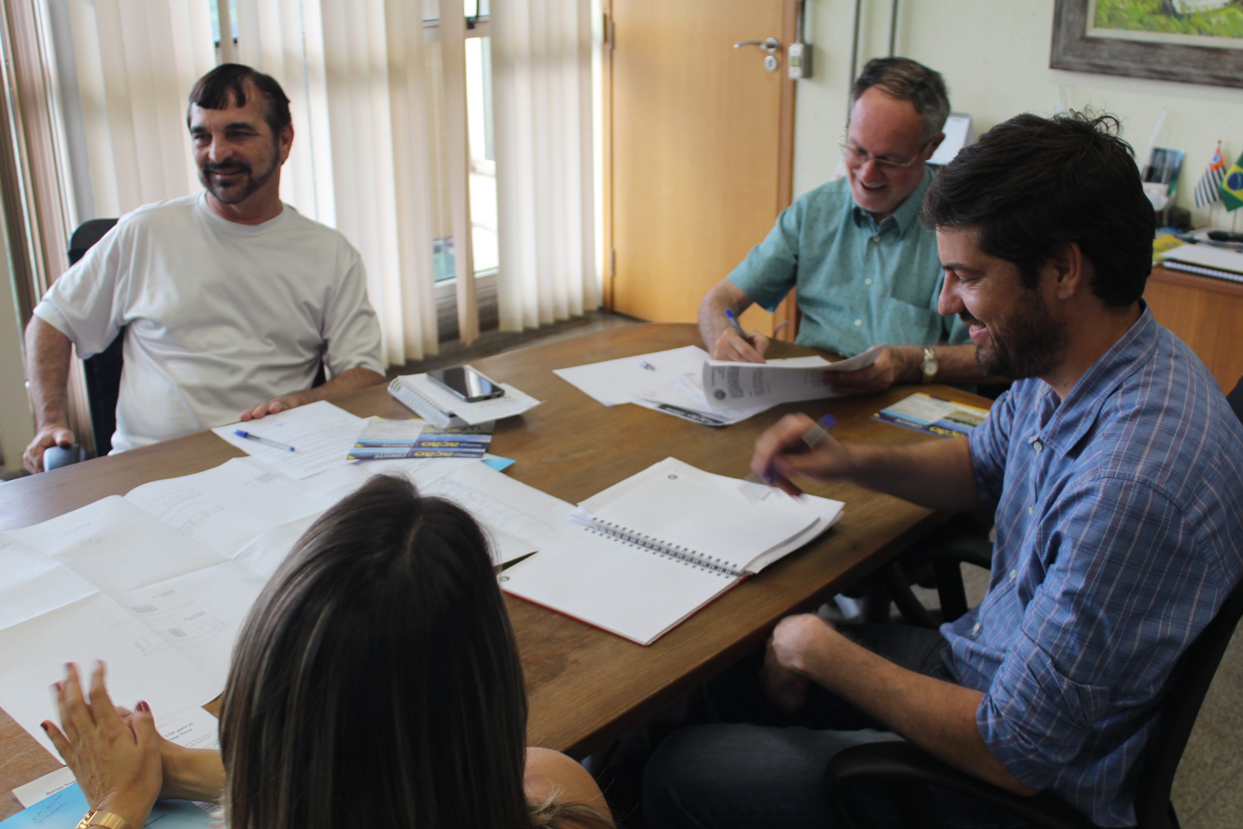 Barjas assina contrato para construção de nova Unidade de Saúde da Família em Piracicaba