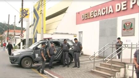 Tentativa de assalto a banco em Guararema (SP) termina com onze mortos