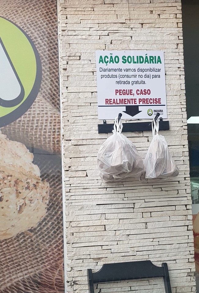 Rede de padarias oferece alimentos de graça para necessitados
