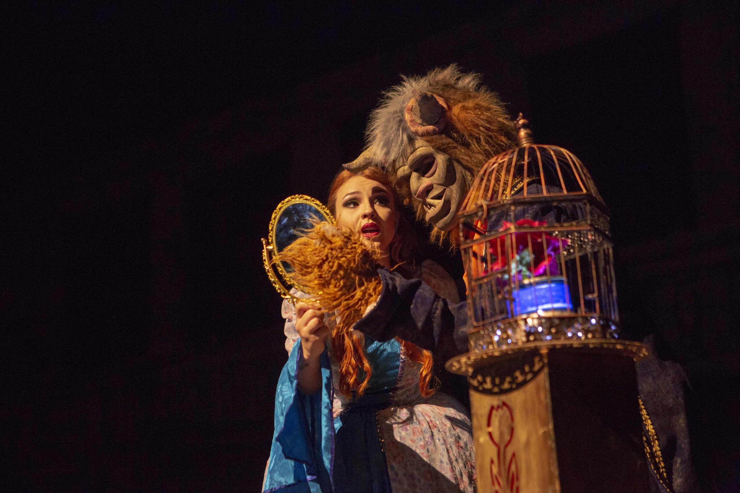 Espetáculo “A Bela e a Fera” se apresenta no Teatro do Engenho em Piracicaba