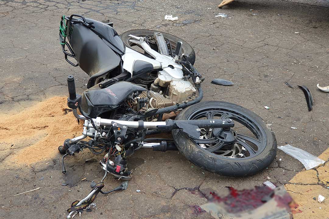 Motociclista morre após colisão com carro na Rodovia do Açúcar