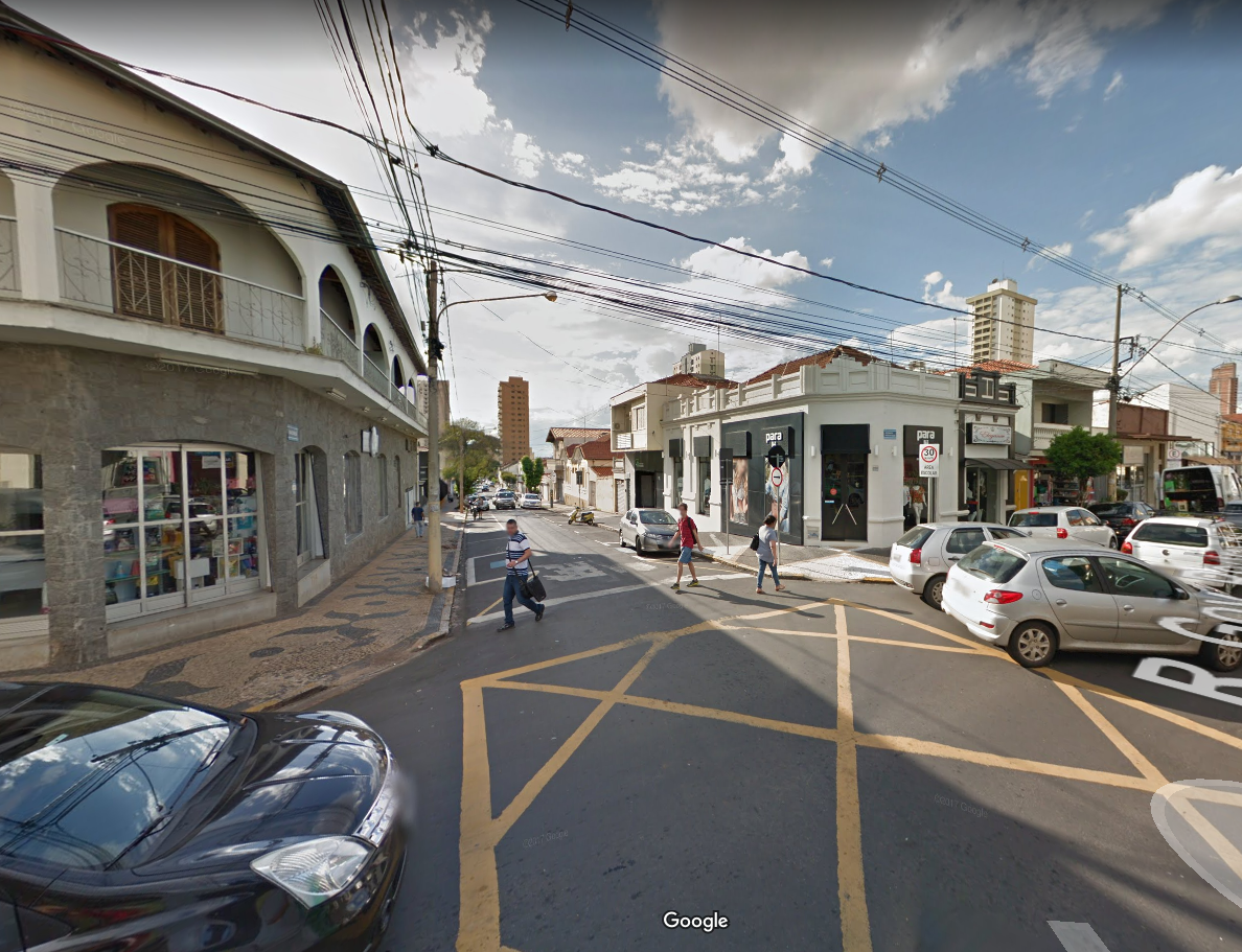 Comerciantes da área central de Piracicaba reclamam de inúmeros acidentes e pedem por sinalização