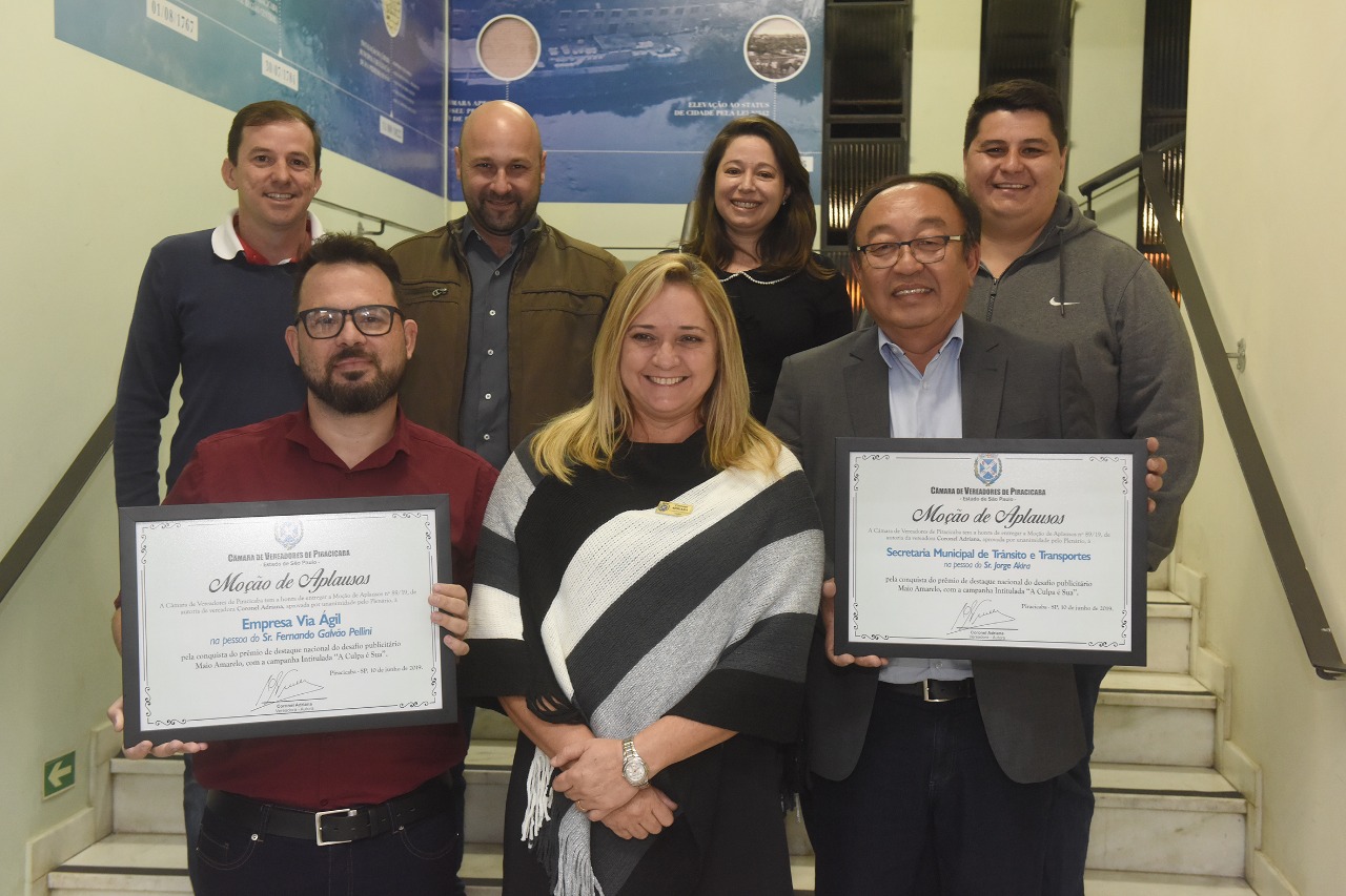 Vereadora de Piracicaba homenageia campanha do Maio Amarelo “A Culpa é Sua”