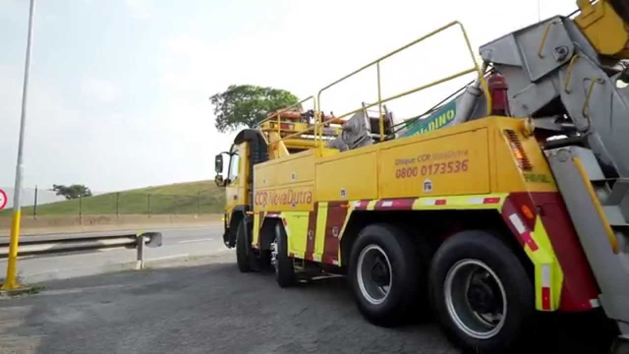 Em Campinas, funcionário da AutoBAn é feito refém e quadrilha usa guincho em tentativa de furto
