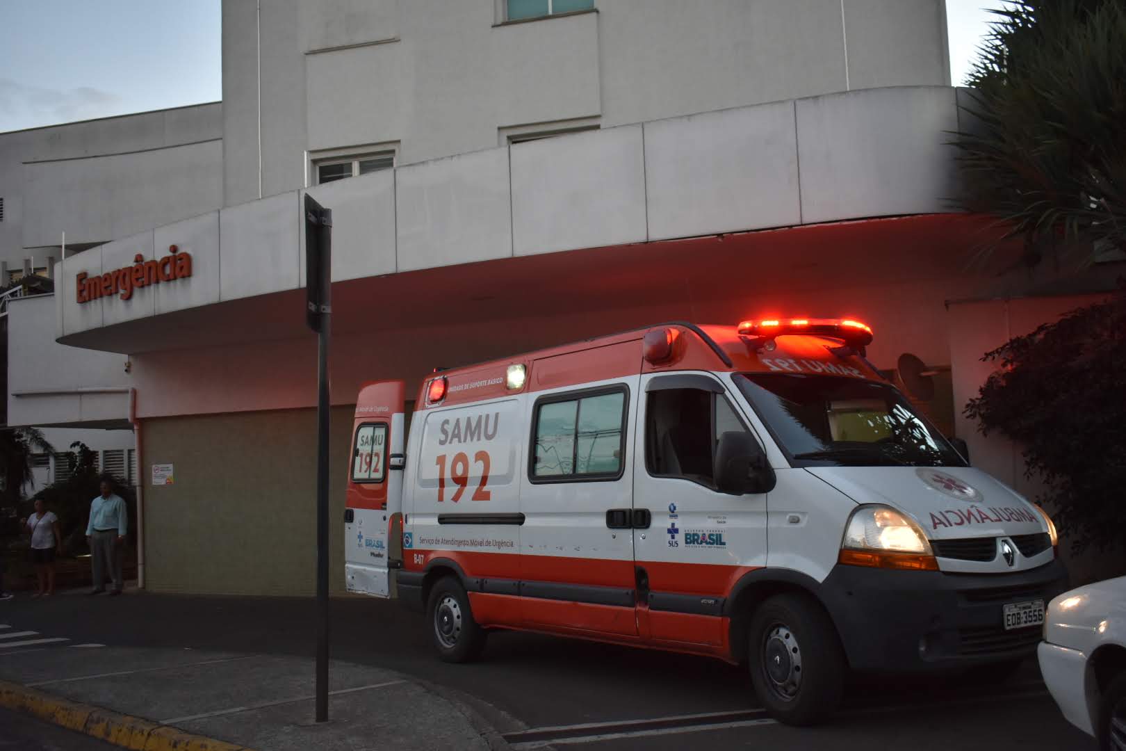 Hospital dos Fornecedores de Cana abre vagas em três áreas