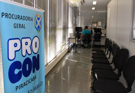 Procon Piracicaba realiza fiscalização em 18 bancos da cidade