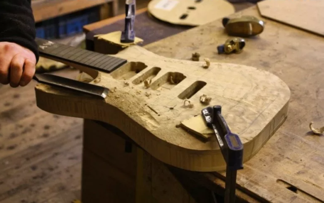 Procura manutenção de instrumentos musicais? Conheça a Daniel Dobre luthieria