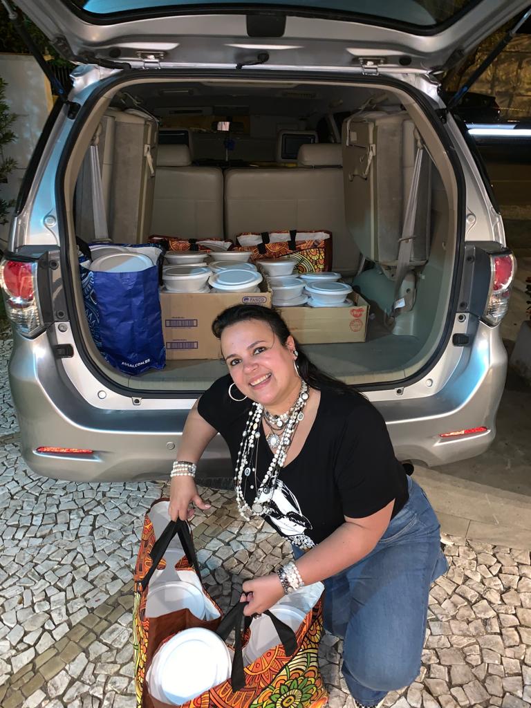 Em Piracicaba, grupo que distribui comida a moradores de rua pede ajuda