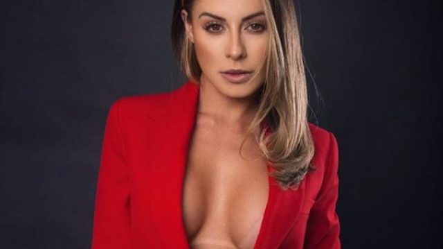 Enquete A Fazenda: ex-panicat teria fechado com a Record. Gostou?