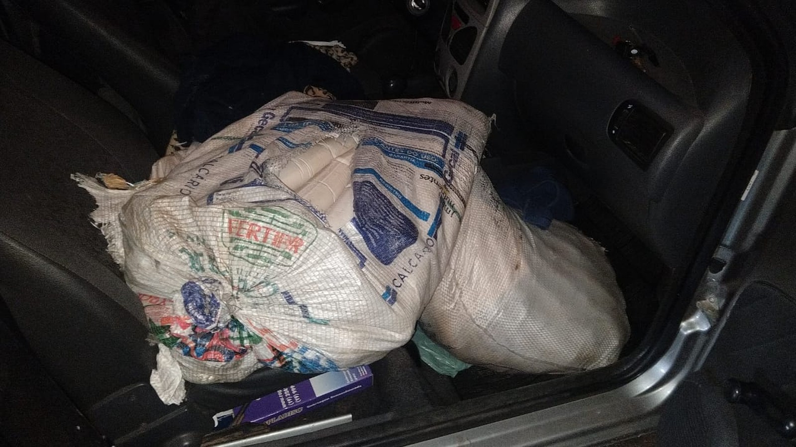 Casal é preso com 70 quilos de explosivos e detonadores em Campinas