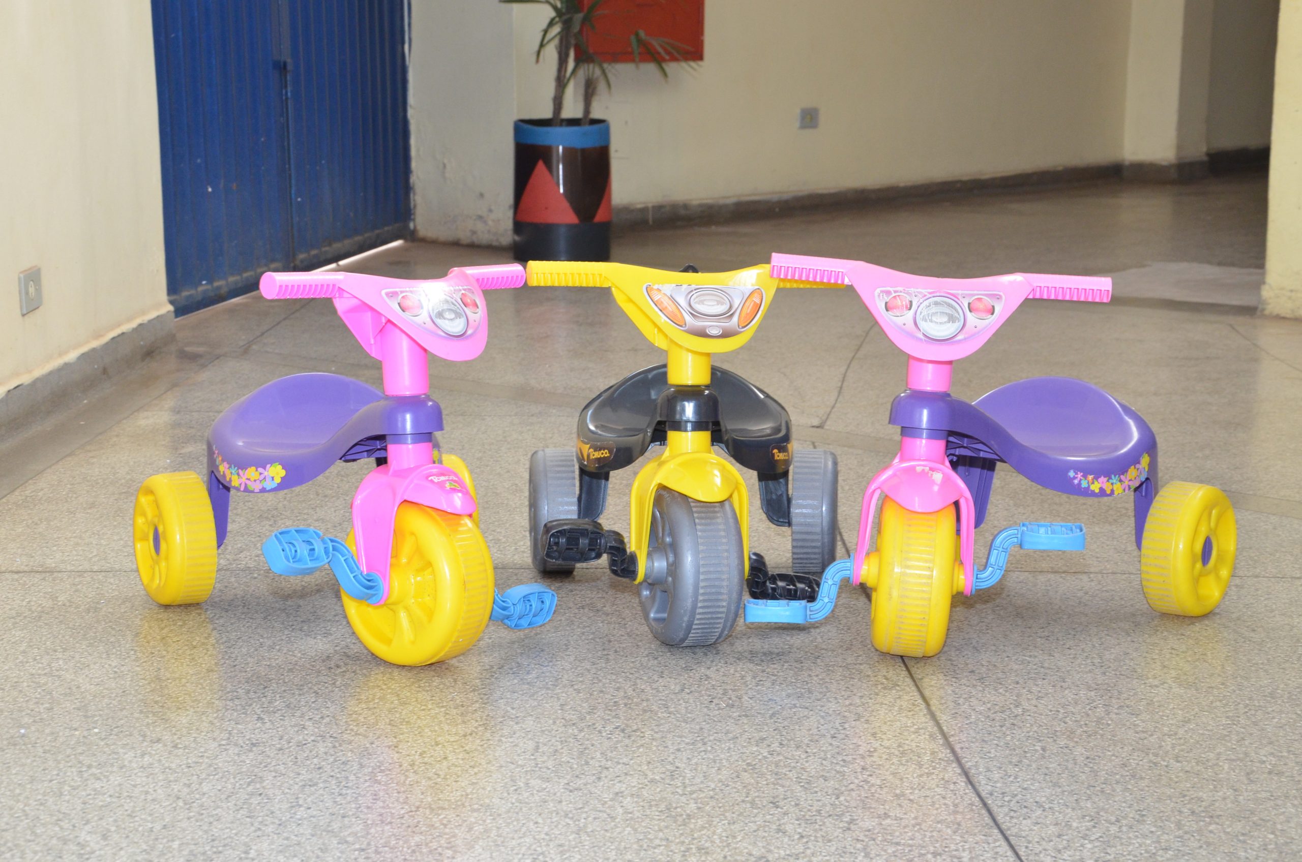 Piracicaba doa 12.990 brinquedos a crianças da rede escolar municipal