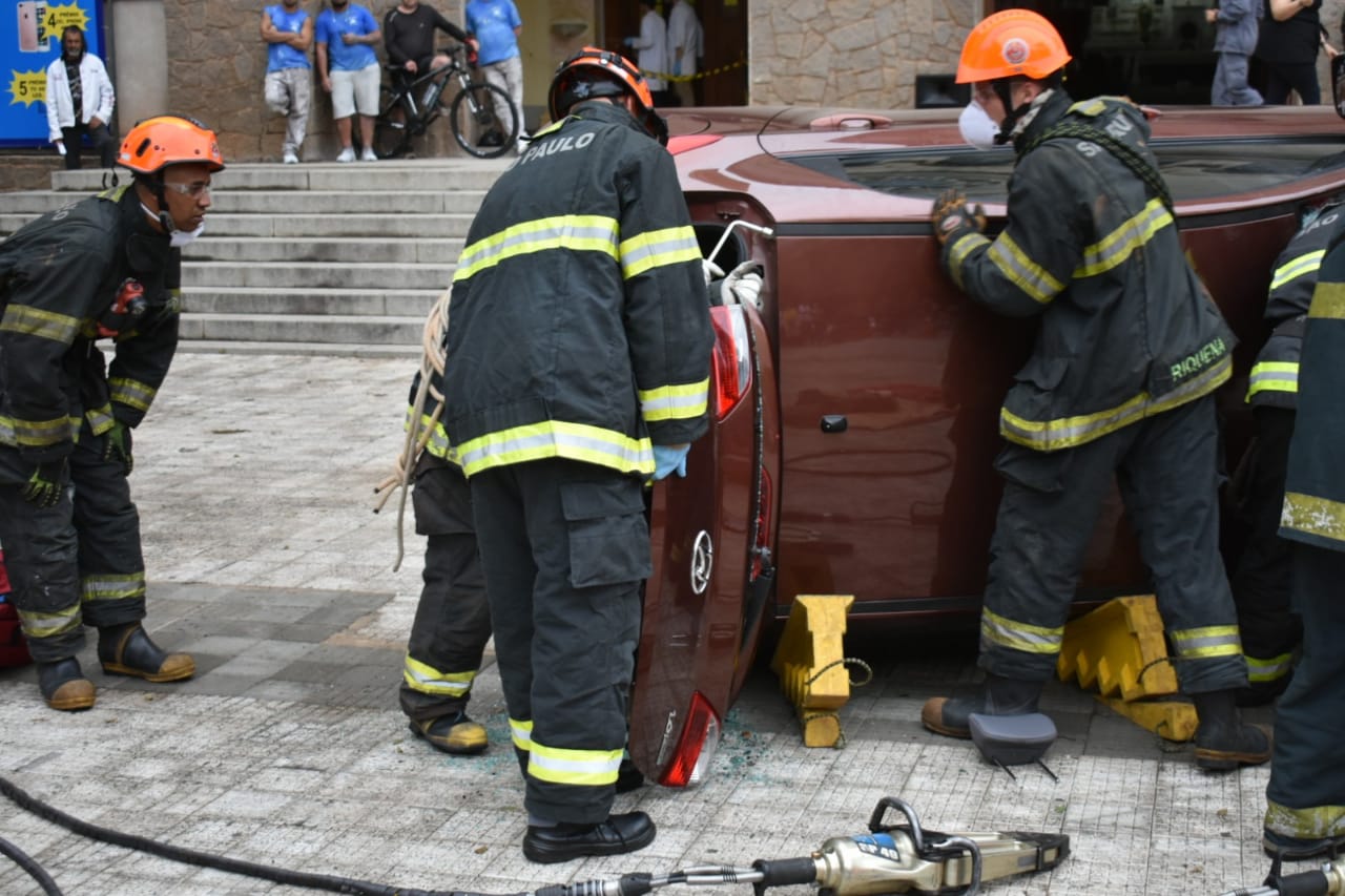 Fotos da simulação de acidente de trânsito ocorrida nesta quarta (25), em Piracicaba