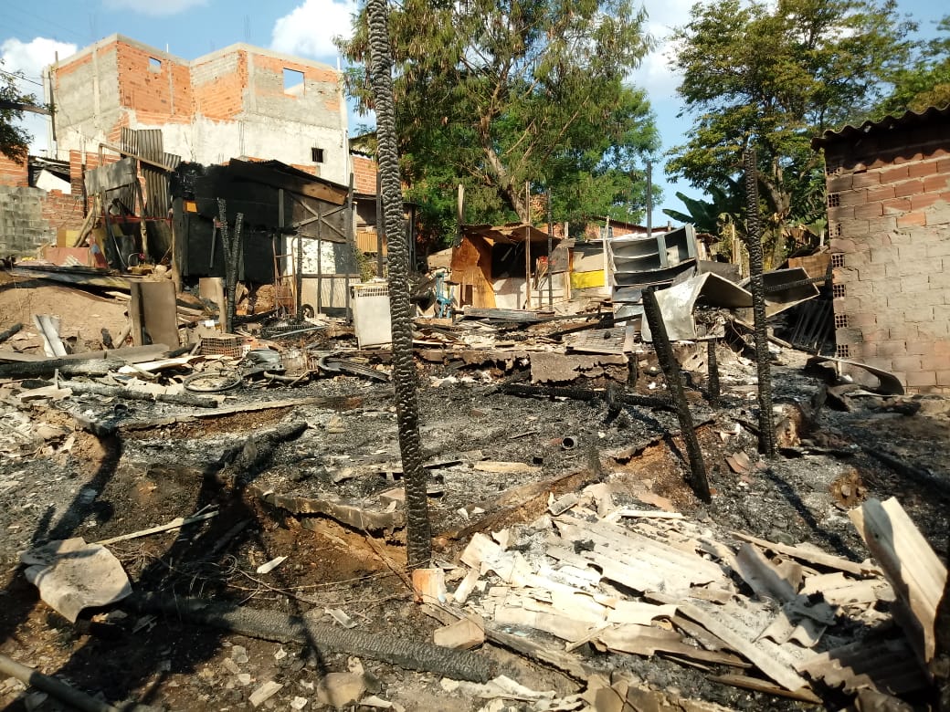 Entidades arrecadam doações para comunidade Três Porquinhos, em Piracicaba