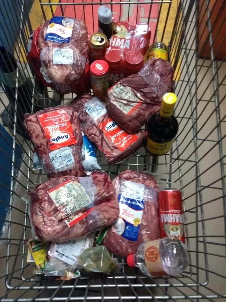 Casal é preso roubando picanha e bebidas em Piracicaba (SP)