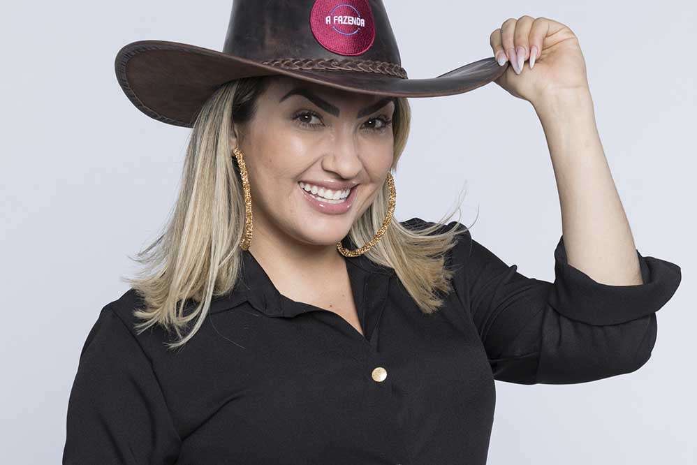 Quem é Thayse Teixeira de A Fazenda?