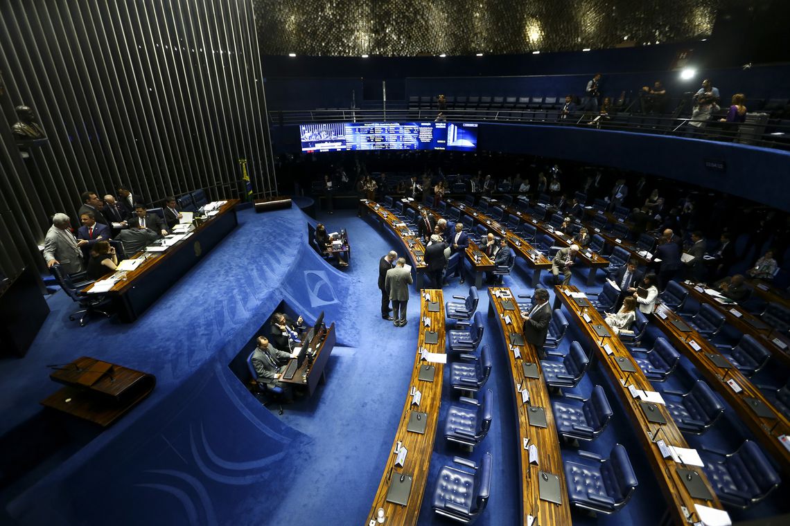 Senado deve concluir amanhã (22) votação de mudanças na Previdência