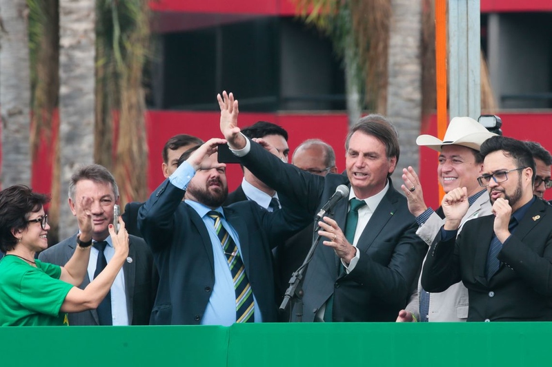 Líder de atos pró-Bolsonaro admite armas em movimento, mas apenas para proteção