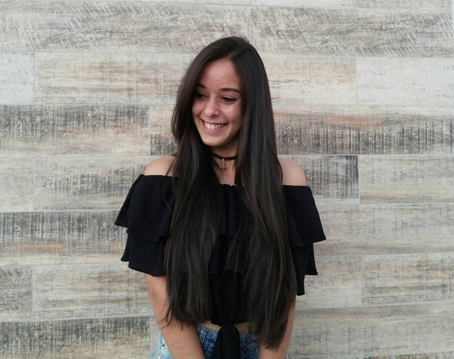 Modelo de 18 anos desaparece após cair de moto aquática