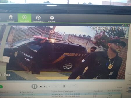 Ladrões vestidos de policiais federais invadem casa de vereador de Rio Claro para roubar