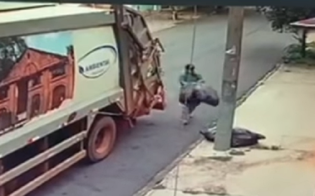 Motorista que ‘devolveu’ lixo já coletado em Piracicaba é demitido por justa causa