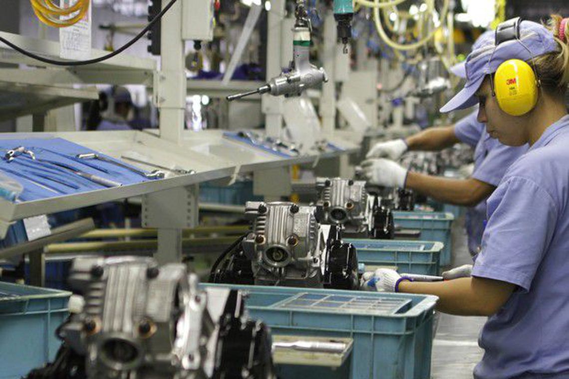 Produção industrial cresce 0,8% em outubro