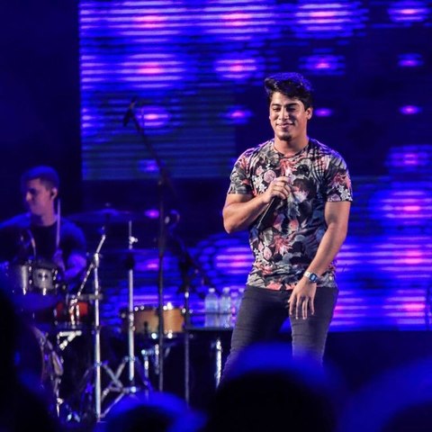 cantor sertanejo henrique cantor sertanejo henrique