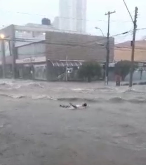 Forte chuva atinge Piracicaba e causa alagamentos em diversos locais; veja fotos