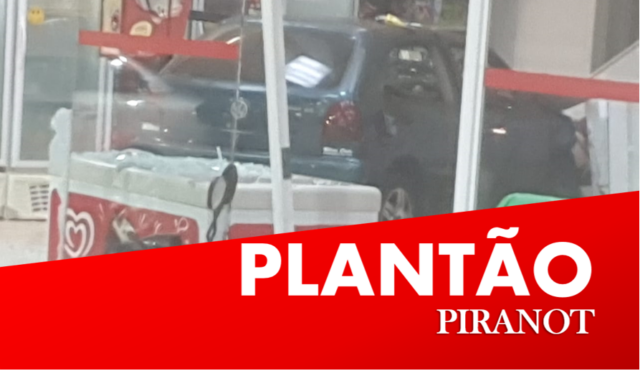 Carro desgovernado invade posto de combustíveis em Piracicaba