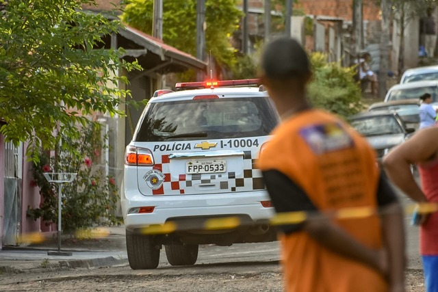 Seis indivíduos mortos em confronto com a PM embalavam drogas para comercialização