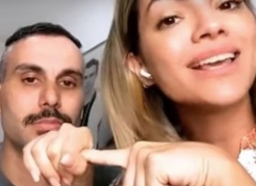 Kelly Key polemiza ao dar dicas de sexo anal para Gracyanne Barbosa durante live