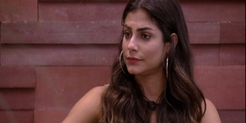 Mari Gonzales comeu flor de decoração da festa no BBB20