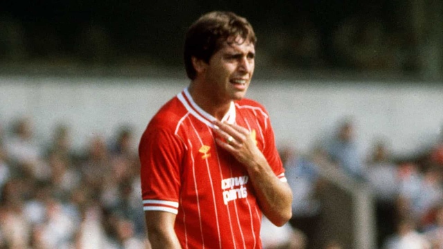 Morre Michael Robinson, ex-jogador de Liverpool e Manchester City