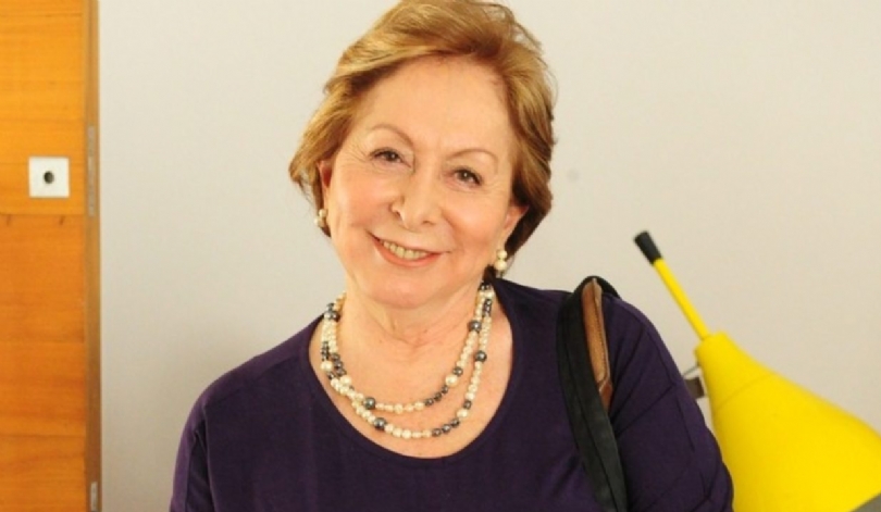 Atriz Aracy Balabanian tem resultado negativo para Covid-19, mas segue internada