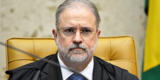 Aras acata pedido de Toffoli e abre investigação sobre ataque ao Supremo