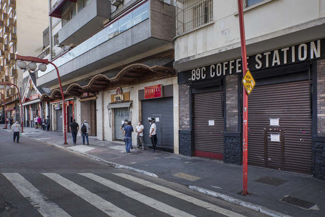 Prefeitura de SP interdita 368 estabelecimentos não essenciais