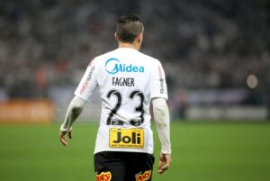 Corinthians recebe 1º Dérbi vazio em vantagem sobre o Palmeiras nas arenas