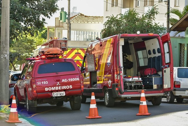 Em Piracicaba, bombeiros são acionados para conter fogo em cozinha de apartamento