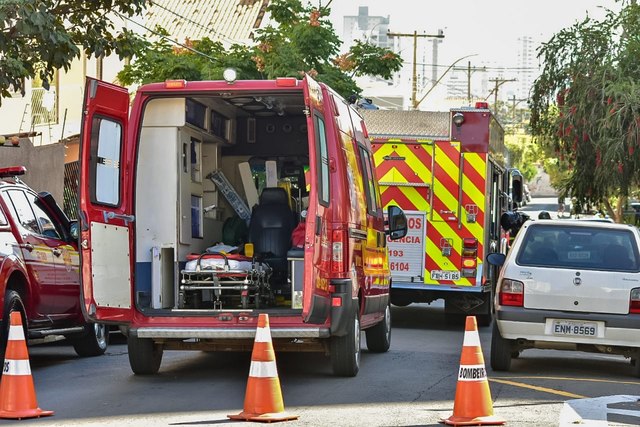 Em Piracicaba, bombeiros são acionados para conter fogo em cozinha de apartamento