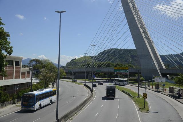 Quarentenas ainda não foram suficientes para conter coronavírus no Brasil, indica estudo