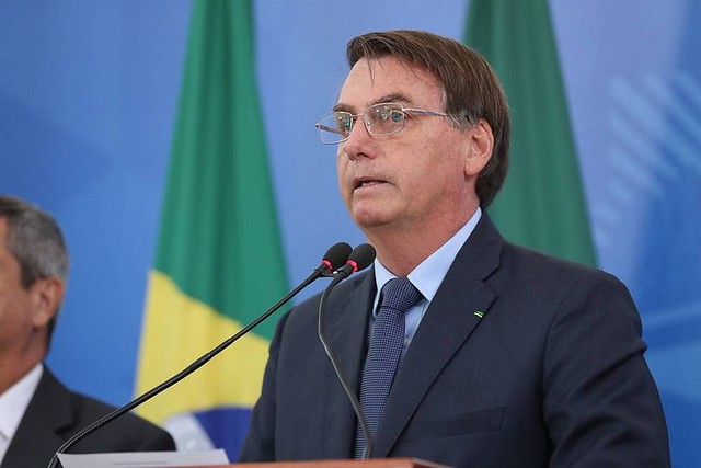 Parabéns à Polícia Federal, diz Bolsonaro sobre operação em residência de Witzel