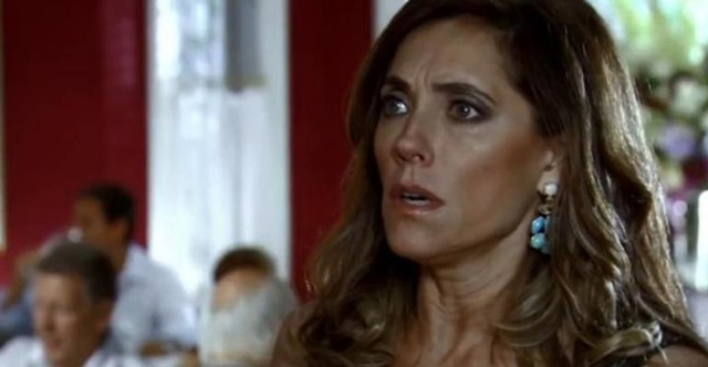 Fim do mistério! Descubra qual é o terrível segredo de Tereza Cristina em Fina Estampa