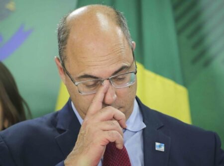 PF faz operação contra desvios na saúde com buscas na residência do governador Wilson Witzel