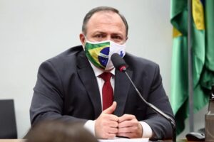 ministro interino da saúde