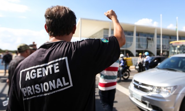 Justiça do Trabalho exige proteção para trabalhador de presídios em SP