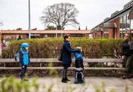 Risco de falência atinge metade das escolas pequenas e médias do Brasil, diz pesquisa escola
