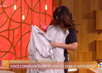 Fátima Bernardes trava pescoço - Globo