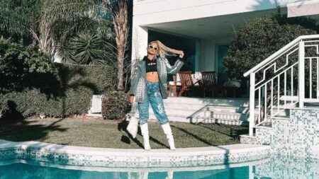 Luísa Sonza posta foto para mostrar sua casa nova e ganha comentário de Whindersson